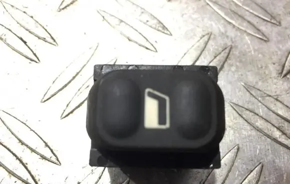 Peugeot 607 Electric window control switch