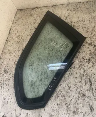 BMW 3 E90 E91 Rear side window