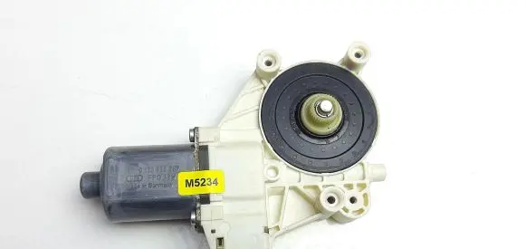 Ford S-MAX Front door window regulator motor 0130822287 M5234