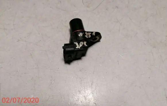 Mercedes-Benz R W251 Camshaft position sensor A0051531328