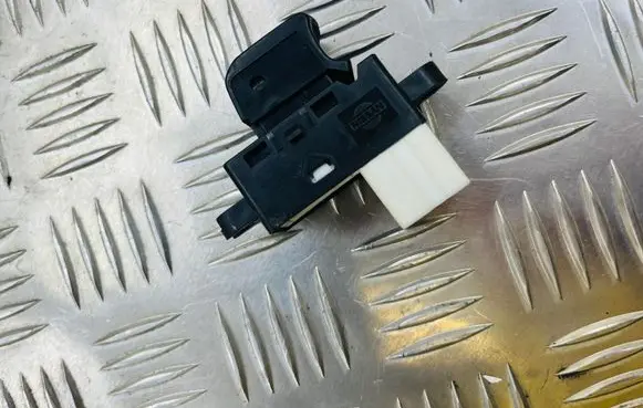 Subaru Forester SH Electric window control switch