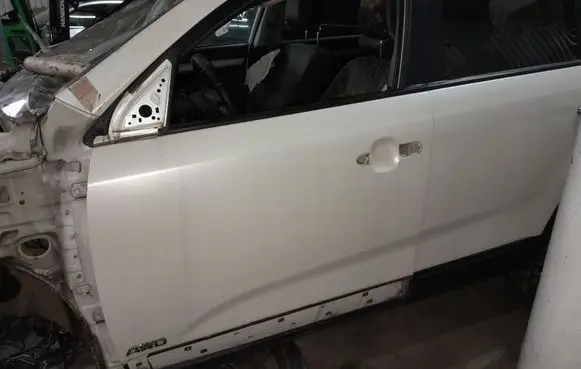 KIA Sorento Front door NOCODE