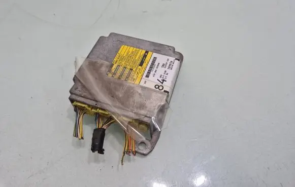 Toyota Avensis T250 Airbag control unit/module 8917005121