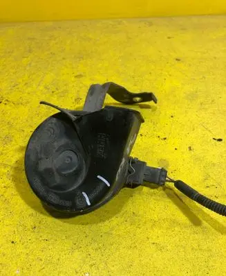 Volvo C30 Horn signal holder/bracket RZ1R5P4K9