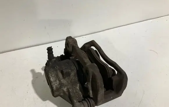 Mercedes-Benz E W212 Front brake caliper