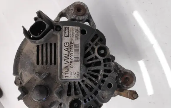 Volkswagen Caddy Generator/alternator 0CF903023E