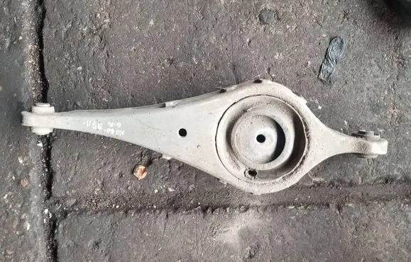 Volvo XC60 Rear upper control arm/wishbone 7G915K652VAA