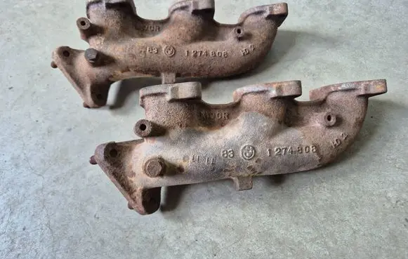 BMW 5 E28 Exhaust manifold 1274808