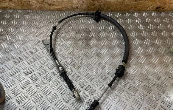 Mercedes-Benz B W245 Gear shift cable linkage A1693700573