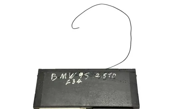 BMW 5 E34 Comfort/convenience module 61351379741 606140X01E 1379741