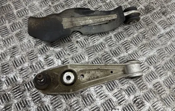 Front lower control arm/wishbone