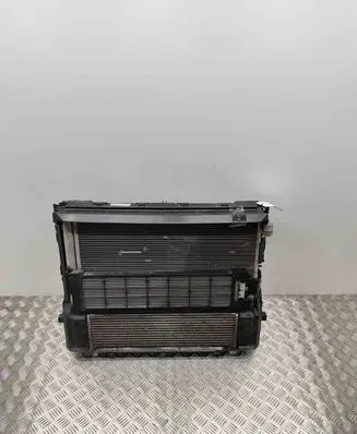BMW 5 G30 G31 G38 Radiator set 8472268 11575200