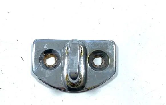 Renault Clio IV Front door lock loop/hook striker 825705229R 033S7