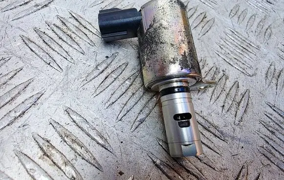 Mazda 6 Camshaft vanos timing valve SH0245599 SH02 45599