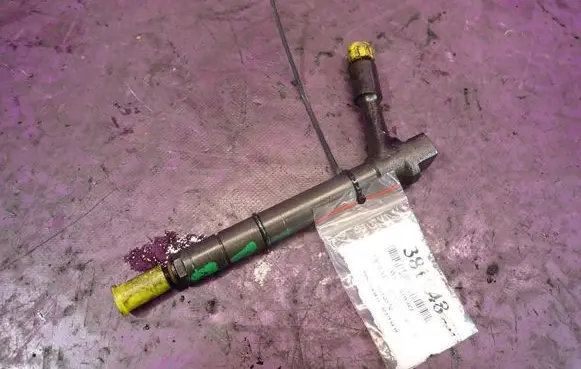 Opel Meriva A Fuel injector 