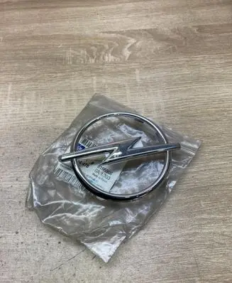 Opel Corsa C Manufacturer badge logo/emblem 9196806
