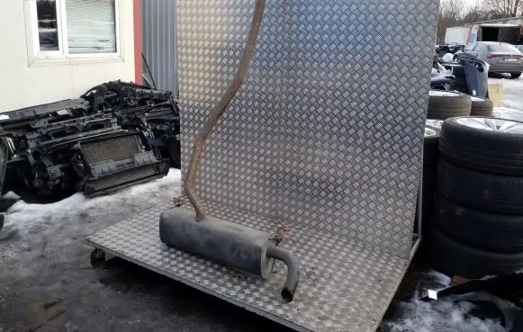 Muffler/silencer