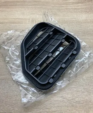 Hyundai Getz Dash center air vent grill KR975101C000