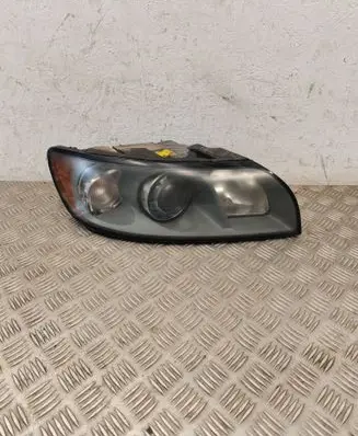 Volvo V50 Headlight/headlamp 30698890 0301199174
