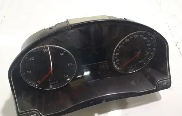 Volkswagen Golf V Speedometer (instrument cluster) 1K0920862K V0004000