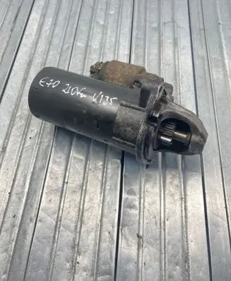 BMW 5 E60 E61 Starter motor 7796892 001115046