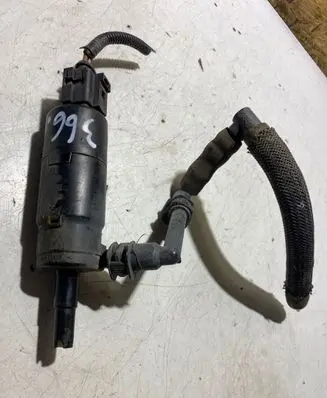 Volkswagen Jetta V Headlight washer pump 3B7955681 0010162V