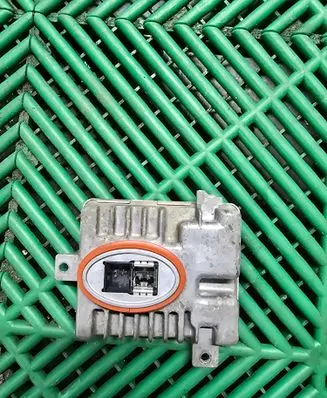 BMW 5 F10 F11 Headlight ballast module Xenon 7237647 W003T20071