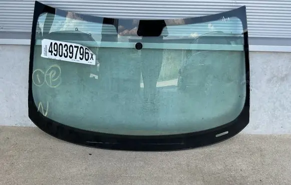 Audi A1 Front windscreen/windshield window