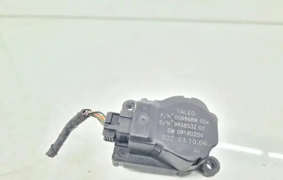 Opel Vectra C Air flap motor/actuator 09180204