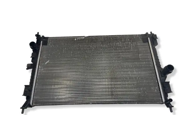 Citroen C4 II Picasso Coolant radiator 9673628780