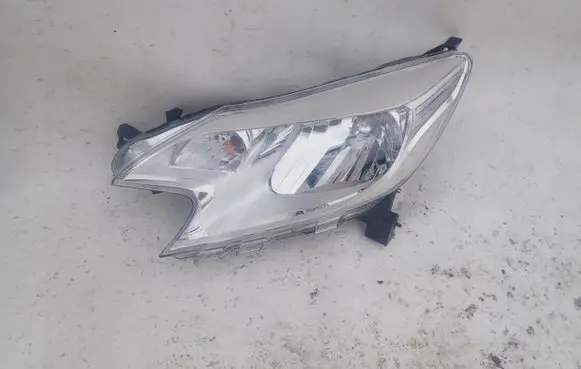 Nissan Note (E12) Headlight/headlamp