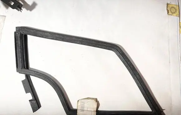 Mercedes-Benz A W168 Other front door trim element A1687250166