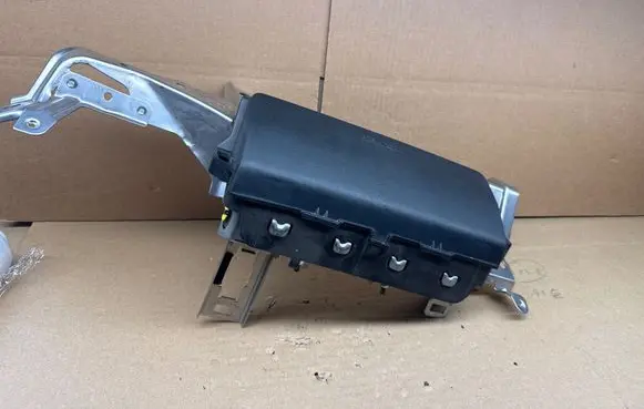 Lexus IS III XE30 Knee airbag TG11D01003