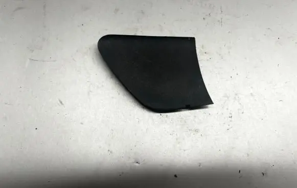 Chrysler Pacifica Front door card panel trim 3083588 5094905