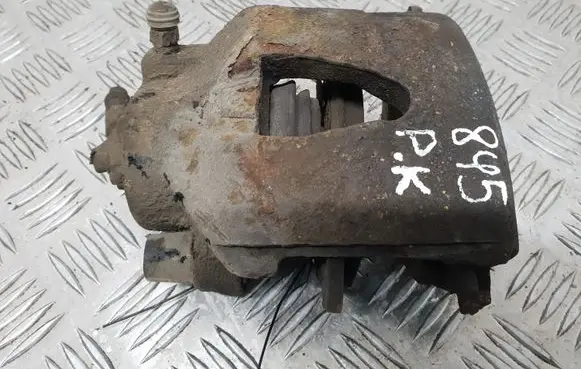 Skoda Octavia Mk2 (1Z) Front brake caliper