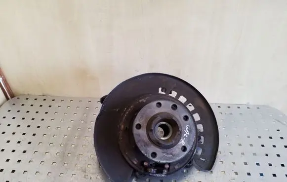 Audi Q7 4L Rear wheel hub 7L8505436