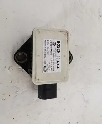Audi A4 S4 B7 8E 8H ESP acceleration yaw rate sensor 8R0907637B