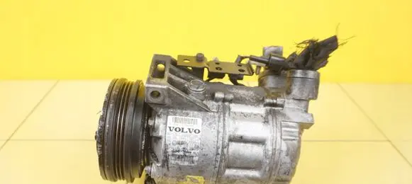 Volvo V70 Air conditioning (A/C) compressor (pump) D5204T2