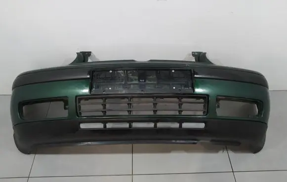 Volkswagen Golf IV Front bumper 