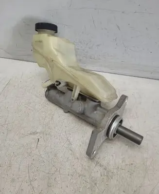Toyota Corolla E120 E130 Master brake cylinder 744712514
