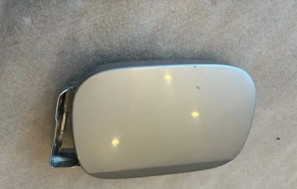 Mercedes-Benz E W211 Fuel tank cap A0005843117 0005843117 A21158141739