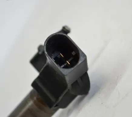 Audi A8 S8 D3 4E Fuel injector 059130277AB
