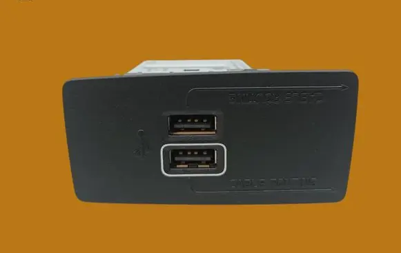 Volvo S60 USB socket connector 31407038