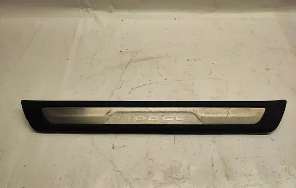 Dodge Durango III Front sill trim cover 1SZ56DX9AA P1SZ56DX9AA