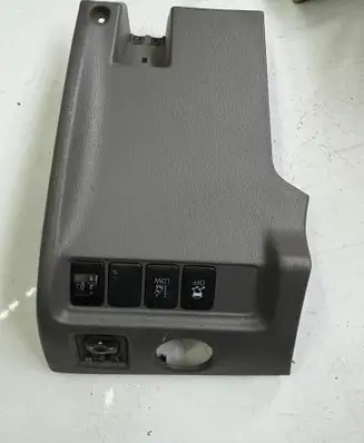 Mitsubishi L200 Dashboard glove box trim 