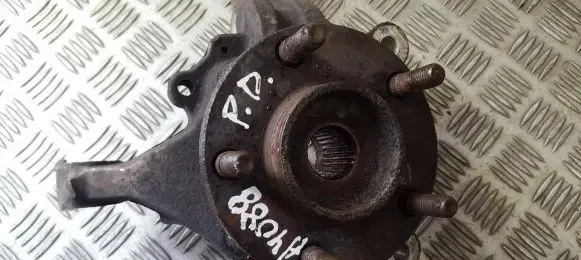 Dodge Caravan Front wheel hub 