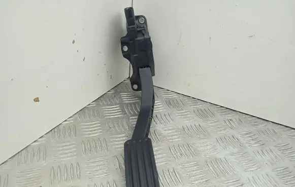 Jaguar XF Accelerator throttle pedal 9X239F832BB