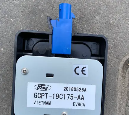 Ford Transit Courier Aerial antenna amplifier GCPT19C175AA