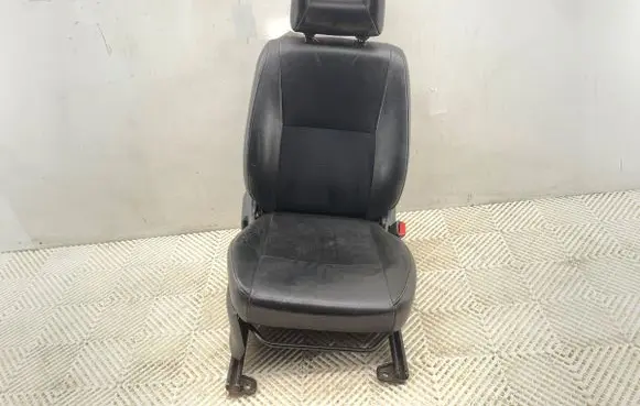 Suzuki Jimny Front passenger seat 