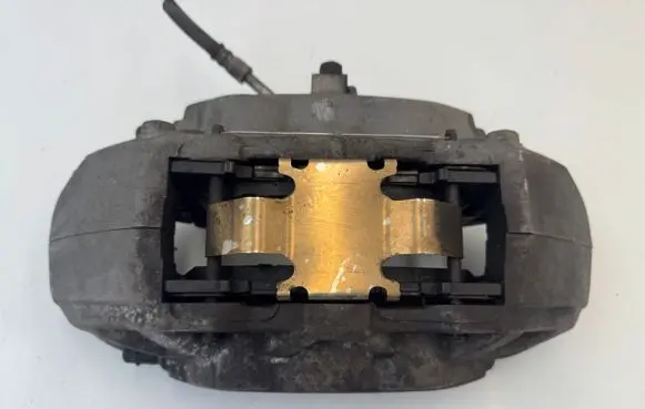 Ford Mustang VI Front brake caliper GR3C2011DD